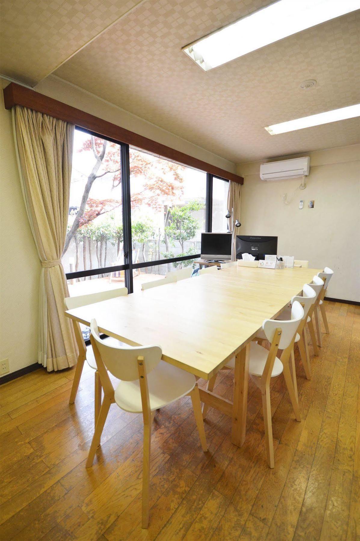Guest House Hokorobi Fukuoka  Buitenkant foto